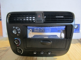 Honda - AC CONTROL Center Vent Dash - RADIO BEZEL